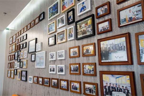 AKX Photo 12