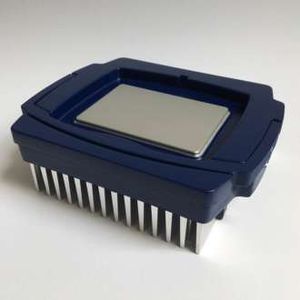冷却干式恒温器
