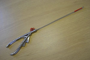 腹腔镜持针器