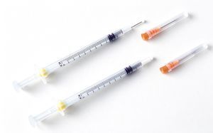 1毫升注射器 1