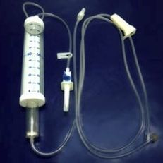 带滴水室输液器 1