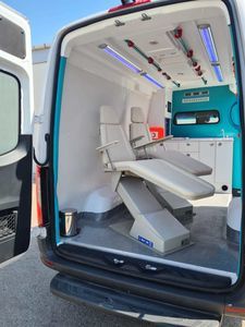 实验室移动医疗车 1