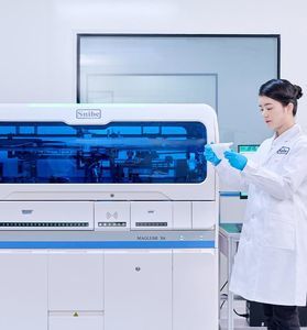 完全自动化免疫分析仪
