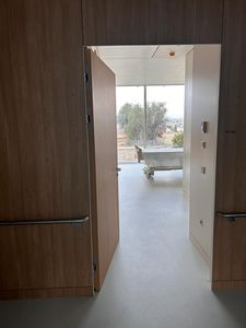 医院门 1