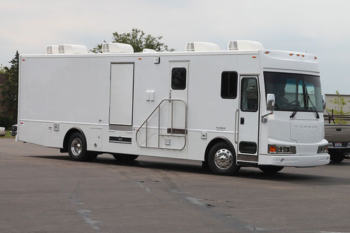 乳腺X射线造影移动医疗车 - 16772 - Farber Specialty Vehicles - 公共汽车 / 隔间式 / 柴油
