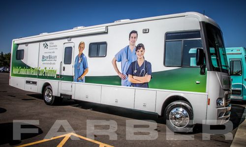 医学模拟移动医疗车 - 15912 - Farber Specialty Vehicles - 实验室 / 公共汽车 / 隔间式
