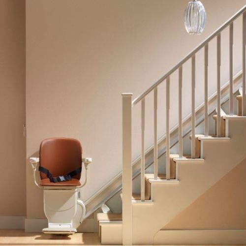 直型楼梯楼梯升降机 - Siena One - Stannah Stairlifts - 用于旋转楼梯 / 人用 / 扶手椅式