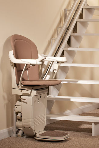 可折叠楼梯升降机 - BS101 - Bespoke Stairlifts - 扶手椅式