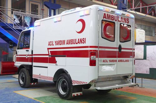 隔間式救護車 - kurtaran ambulans - 全地形