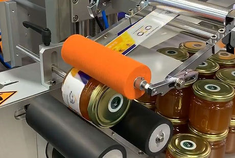 瓶子贴标签机 - TNC-DS series - b+b Automations- und Steuerungstechnik GmbH - 半自动