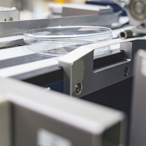 培养皿贴标签机 - Lab PlateMaster Pro - b+b Automations- und Steuerungstechnik GmbH - 自动化 / 条形码标签