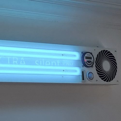 杀菌灯 - Spectra SilentPro Lite - Grizzly Robotics - 消毒 / 紫外线C / 壁挂