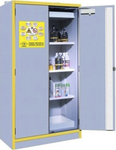 危险品柜 - AVPI series - LABTECH Solution - 用于易燃物品 / 搁板 / 带门