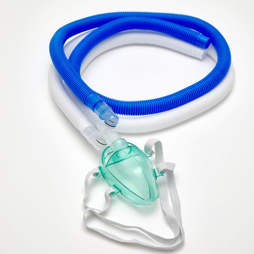 PVC氧气罩 - Suzhou New District Mingji Polymer Medical Equipment Co., Ltd. - 一次性 / 可调节 / 带单向阀