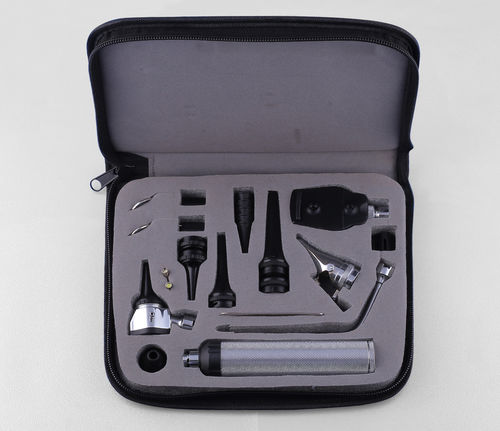 诊断医疗包 - MDI-06000-6150	 - Mediciveins - 带耳镜 / 带眼底镜
