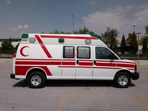 厢式救护车 - GMC Savana - eos ambulance - II型 / 4担架 / 氧气治疗