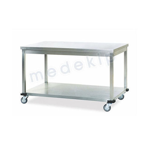 长方形办公桌 - MED 1075 - 1097 - Medekip Medical - 手动 / 带滑轮