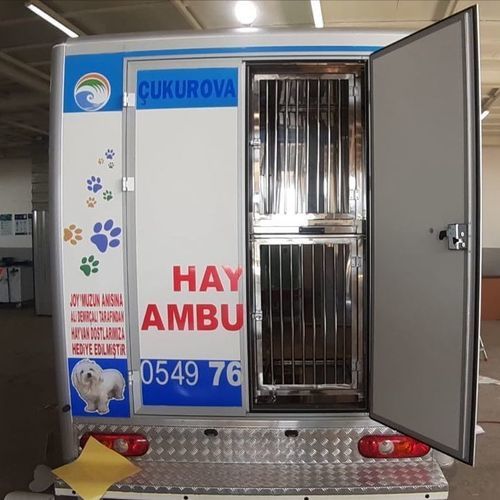 急救移动医疗车 - Ford - ICU AUTOMOTIVE IMPORT EXPORT AND CONSULTING. - 兽用 / 卡车 / 隔间式