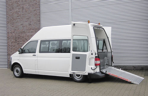 厢式残疾人汽车 - Volkswagen Transporter T6 - Dlouhy - 后尾门