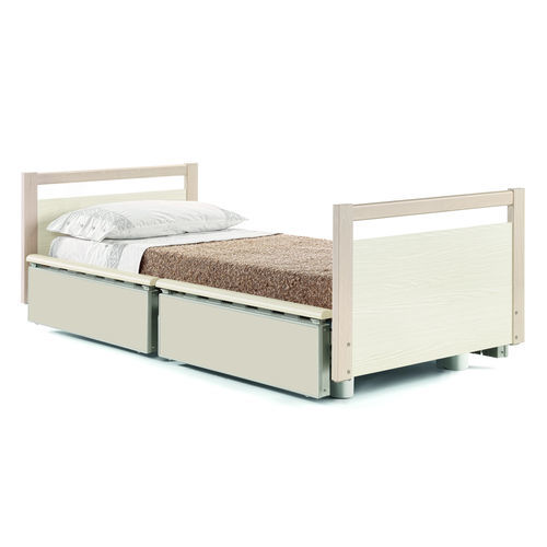 急救病床 - Equo Trend - Malvestio - Furniture for healthcare facilities/美德声 - 电动 / 倾斜 / 带轮子闭锁系统