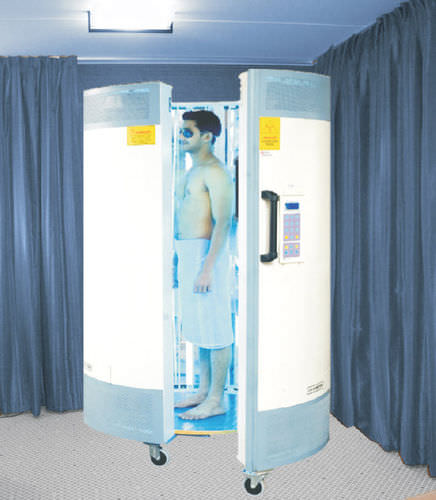 皮炎治疗光疗灯 - Surya Series - V-Care Medical Systems  - 湿疹治疗 / 隔间式 / UV紫外线