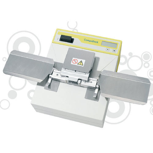 血浆袋管热封机 - CompoDock® - Fresenius Kabi - 医用 / 台式