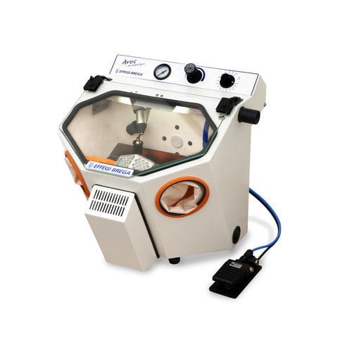 自动喷砂机 - ARES AUTOMATIQUE - EFFEGI BREGA SRL - 1个存储罐