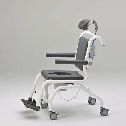 带高椅背淋浴椅 - SCC 250 Comfort E - RCN Medizin - 带扶手 / 带轮 / 带脚凳