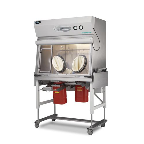 无菌隔离器 - PharmaGard  - NuAire Laboratory Equipment - ISO 5级 / 落地 / 台式