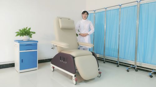 手动采血椅 - PY-YS upgraded - Nanning Passion Medical Equipment - 液压 / 3分区式 / 带滑轮