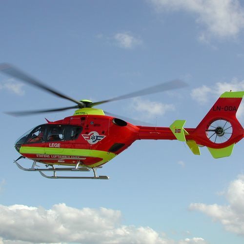 直升机救护飞机 - H135 - Aerolite AG - 重症监护 / 模块化