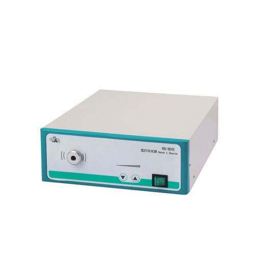 内窥镜光源 - KG-301E - Tonglu General Factory of Medical Optical Instruments - 氙 / 冷光式