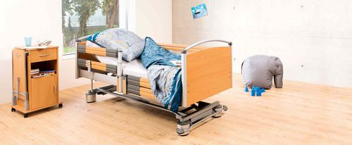 医用病床 - practico alu plus - Hermann Bock GmbH Pflegebetten und Objekteinrichtung  - 居家护理 / 电动 / 高度可调节