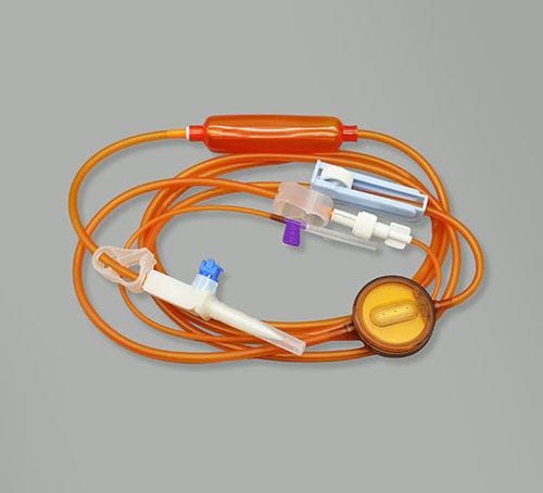 带光线电防护输液器 - Jianxi Sanxin Medtec Co., Ltd.  - 带过滤器防颗粒污染 / 带龙头阀 / 带滴水室